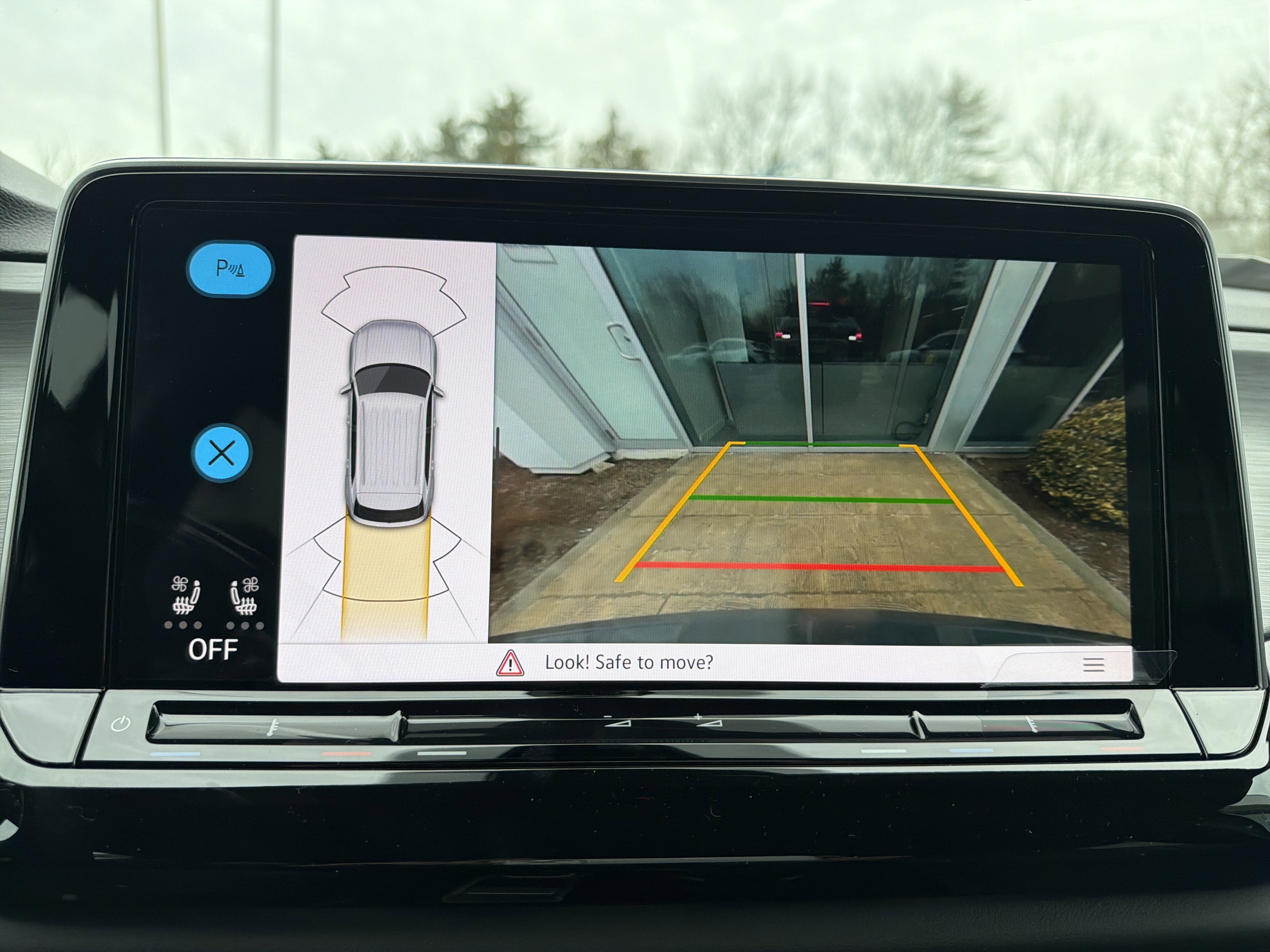 2026 Volkswagen Atlas Cross Sport 2.0T SE w/Technology w/panoramic sunroof