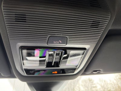 2026 Volkswagen Atlas Cross Sport 2.0T SE w/Technology w/panoramic sunroof