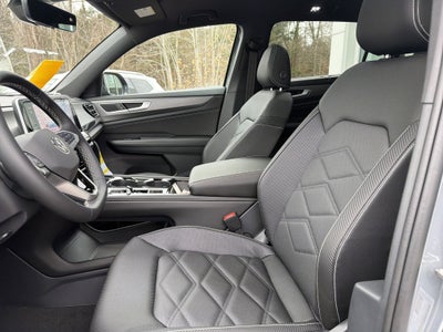 2026 Volkswagen Atlas Cross Sport 2.0T SE w/Technology w/panoramic sunroof