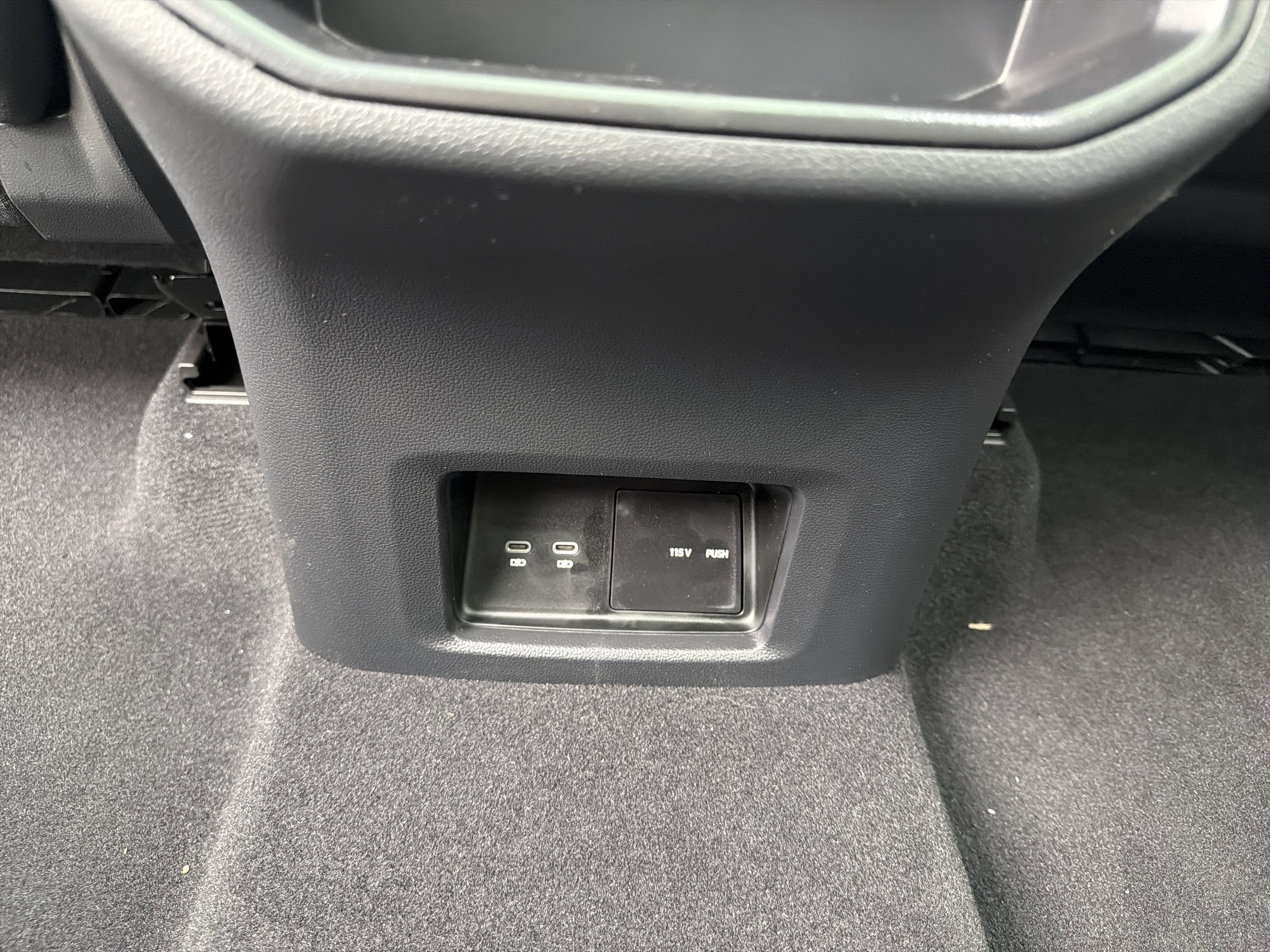 2026 Volkswagen Atlas Cross Sport 2.0T SE w/Technology w/panoramic sunroof