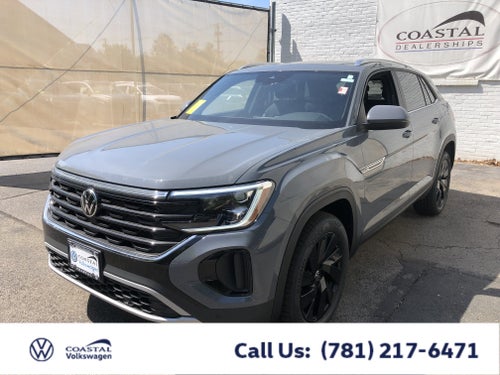 2026 Volkswagen Atlas Cross Sport 2.0T SE w/Technology w/panoramic sunroof and black wheel package