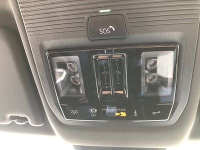 2026 Volkswagen Atlas Cross Sport 2.0T SE w/Technology w/panoramic sunroof and black wheel package