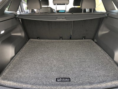 2026 Volkswagen Atlas Cross Sport 2.0T SE w/Technology w/panoramic sunroof and black wheel package