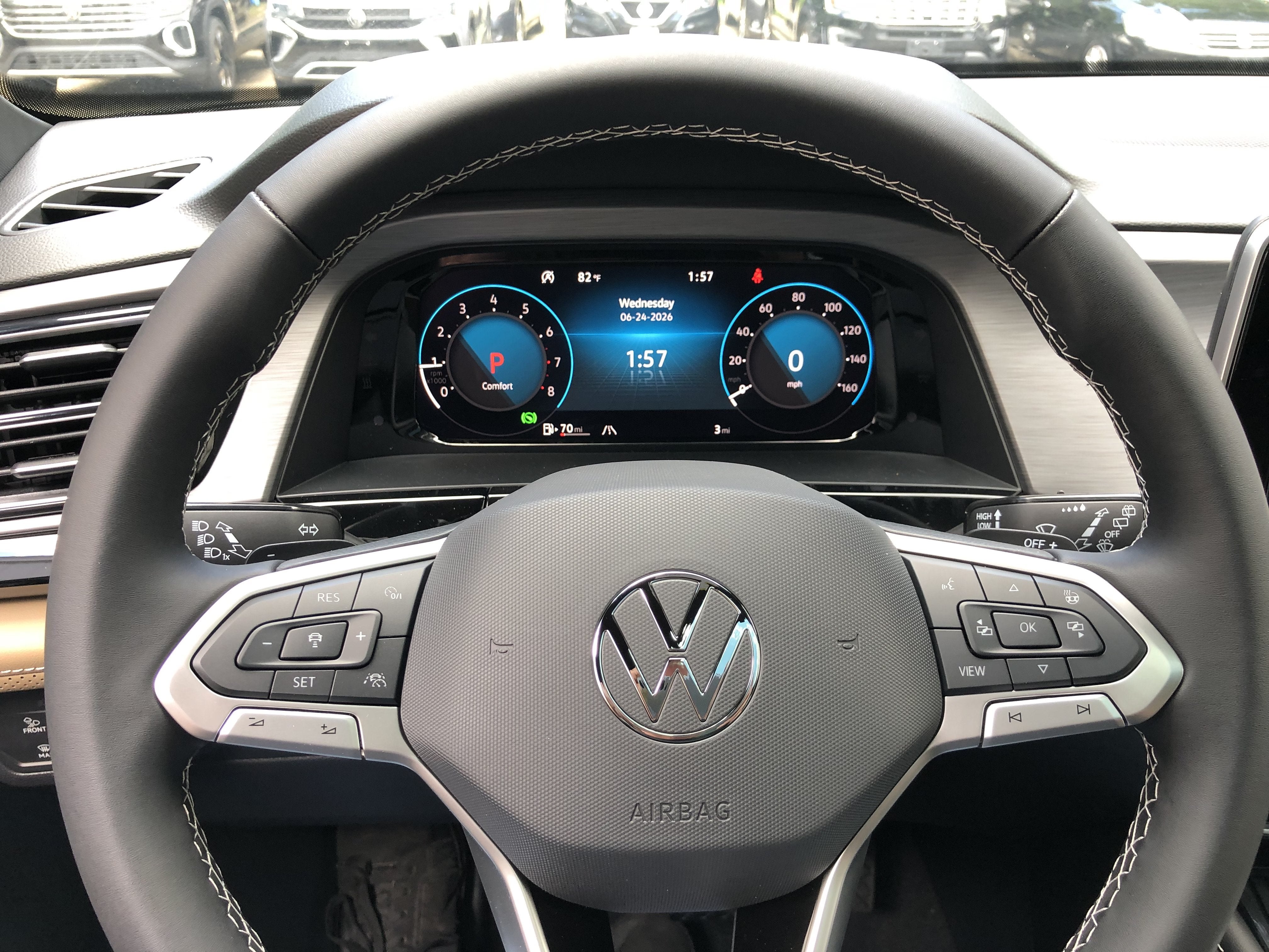 2026 Volkswagen Atlas Cross Sport 2.0T SE w/Technology w/panoramic sunroof and black wheel package