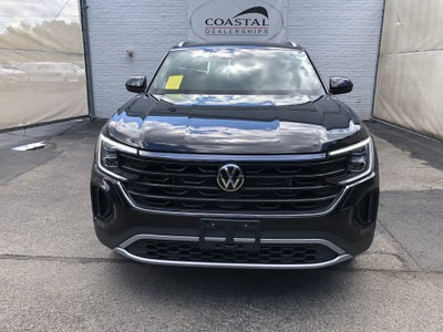 2026 Volkswagen Atlas Cross Sport 2.0T SE w/Technology w/panoramic sunroof and black wheel package