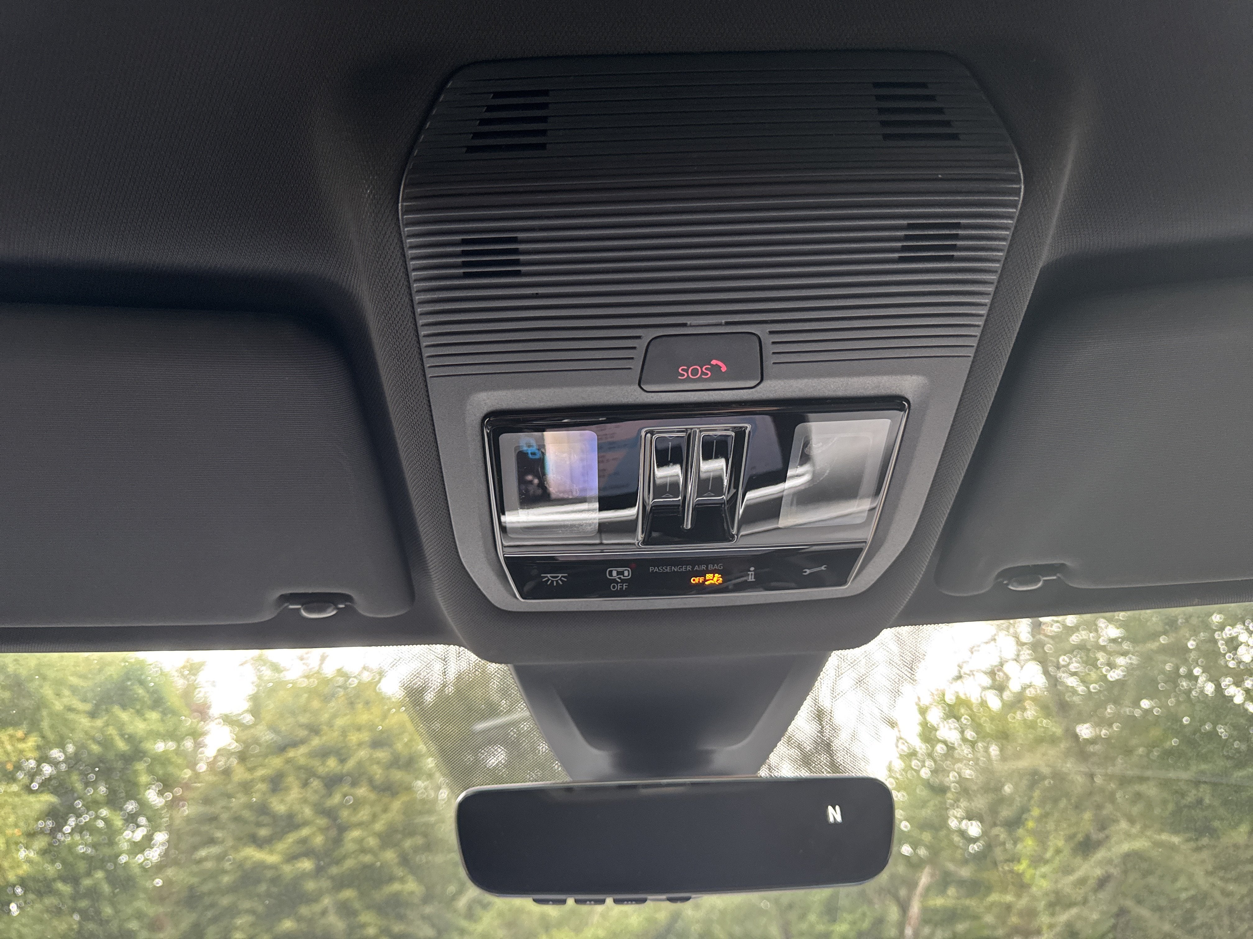 2026 Volkswagen Atlas Cross Sport 2.0T SE w/Technology w/panoramic sunroof and black wheel package