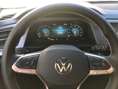 2026 Volkswagen Atlas Cross Sport 2.0T SE w/Technology w/panoramic sunroof