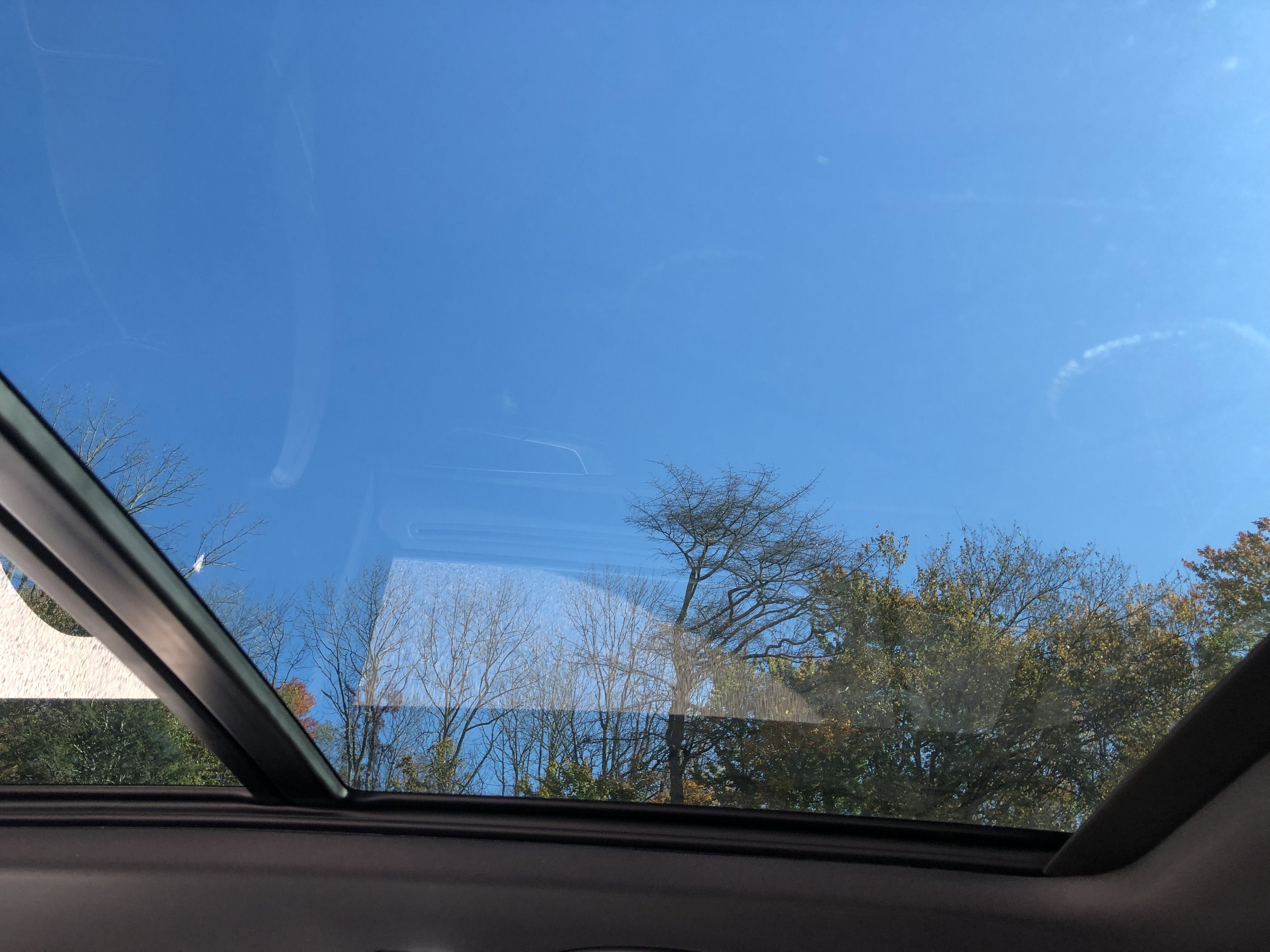 2026 Volkswagen Atlas Cross Sport 2.0T SE w/Technology w/panoramic sunroof