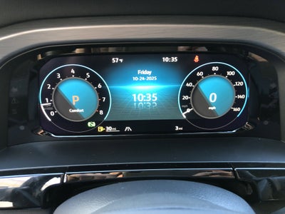 2026 Volkswagen Atlas Cross Sport 2.0T SE w/Technology w/panoramic sunroof