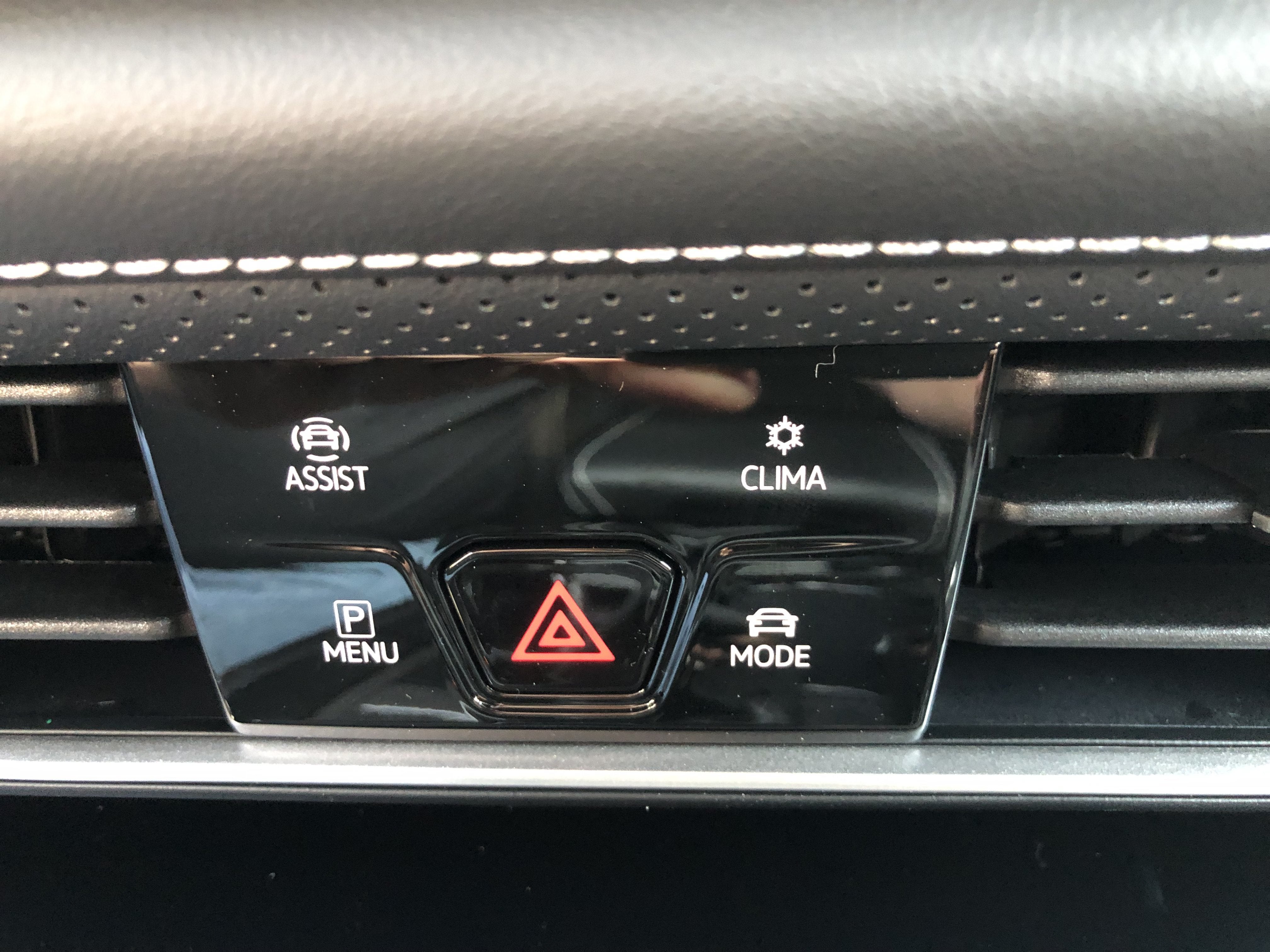 2026 Volkswagen Atlas Cross Sport 2.0T SE w/Technology w/panoramic sunroof and black wheel package