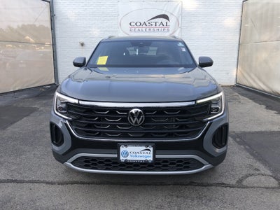 2026 Volkswagen Atlas Cross Sport 2.0T SE w/Technology w/panoramic sunroof and black wheel package