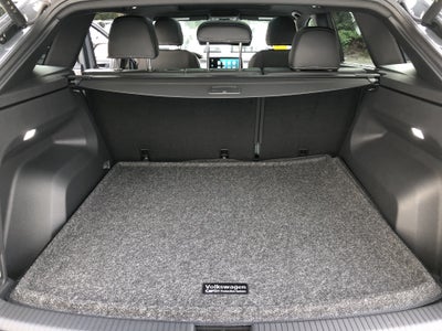 2026 Volkswagen Atlas Cross Sport 2.0T SE w/Technology w/panoramic sunroof and black wheel package