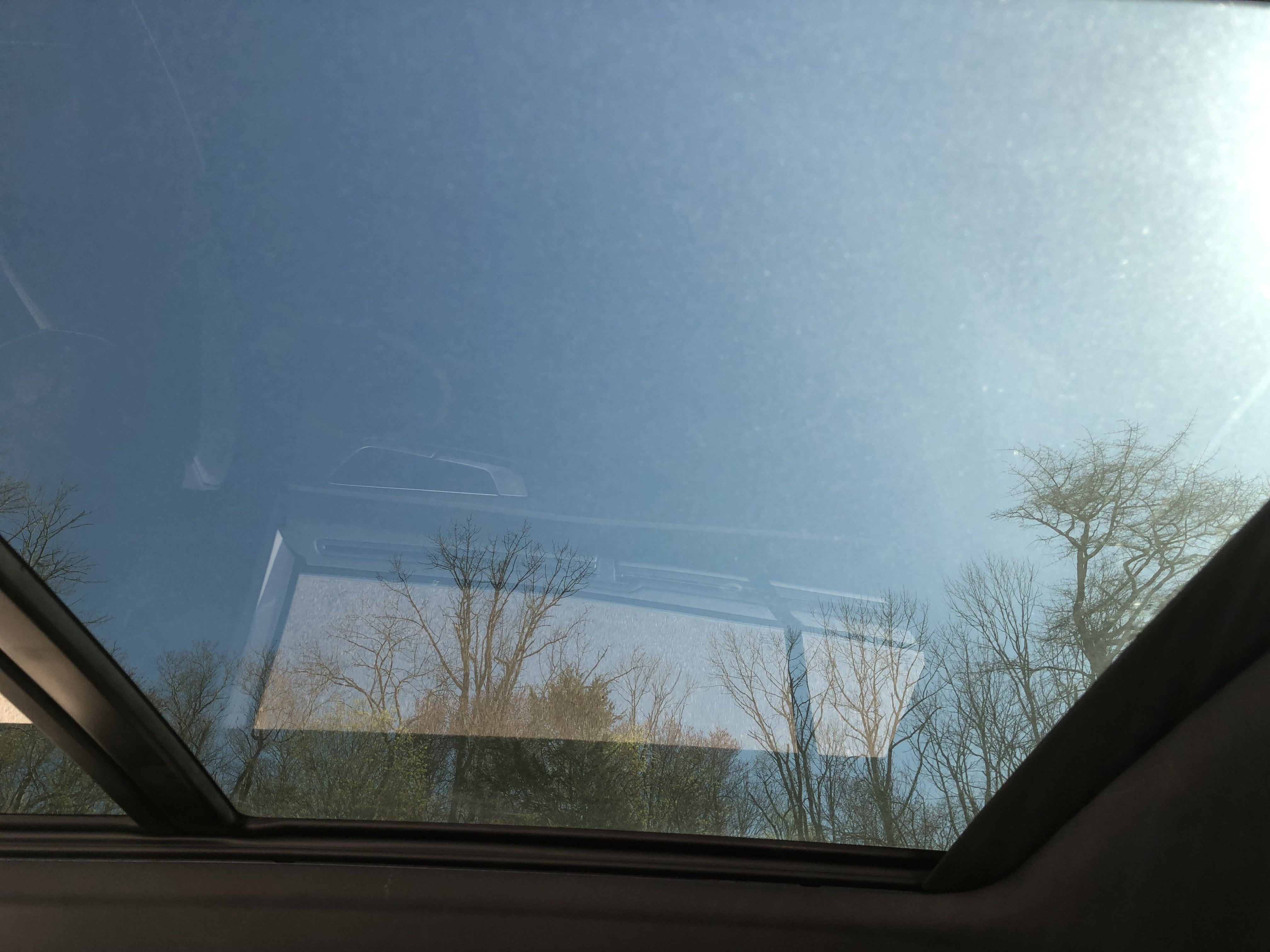 2026 Volkswagen Atlas Cross Sport 2.0T SE w/Technology w/panoramic sunroof and black wheel package
