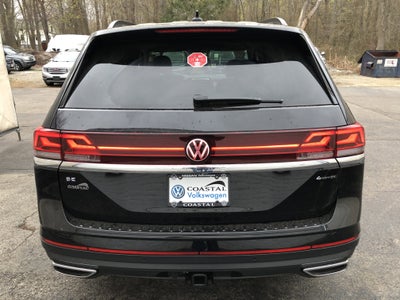 2026 Volkswagen Atlas 2.0T SE w/Technology w/panoramic sunroof and black wheel package