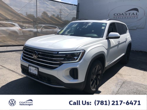 2026 Volkswagen Atlas 2.0T SE w/Technology w/captains chairs, panoramic sunroof and black wheel package