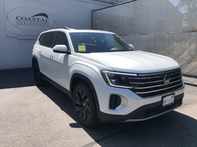 2026 Volkswagen Atlas 2.0T SE w/Technology w/captains chairs, panoramic sunroof and black wheel package