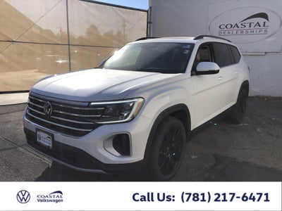 2026 Volkswagen Atlas 2.0T SE w/Technology w/panoramic sunroof and black wheel package