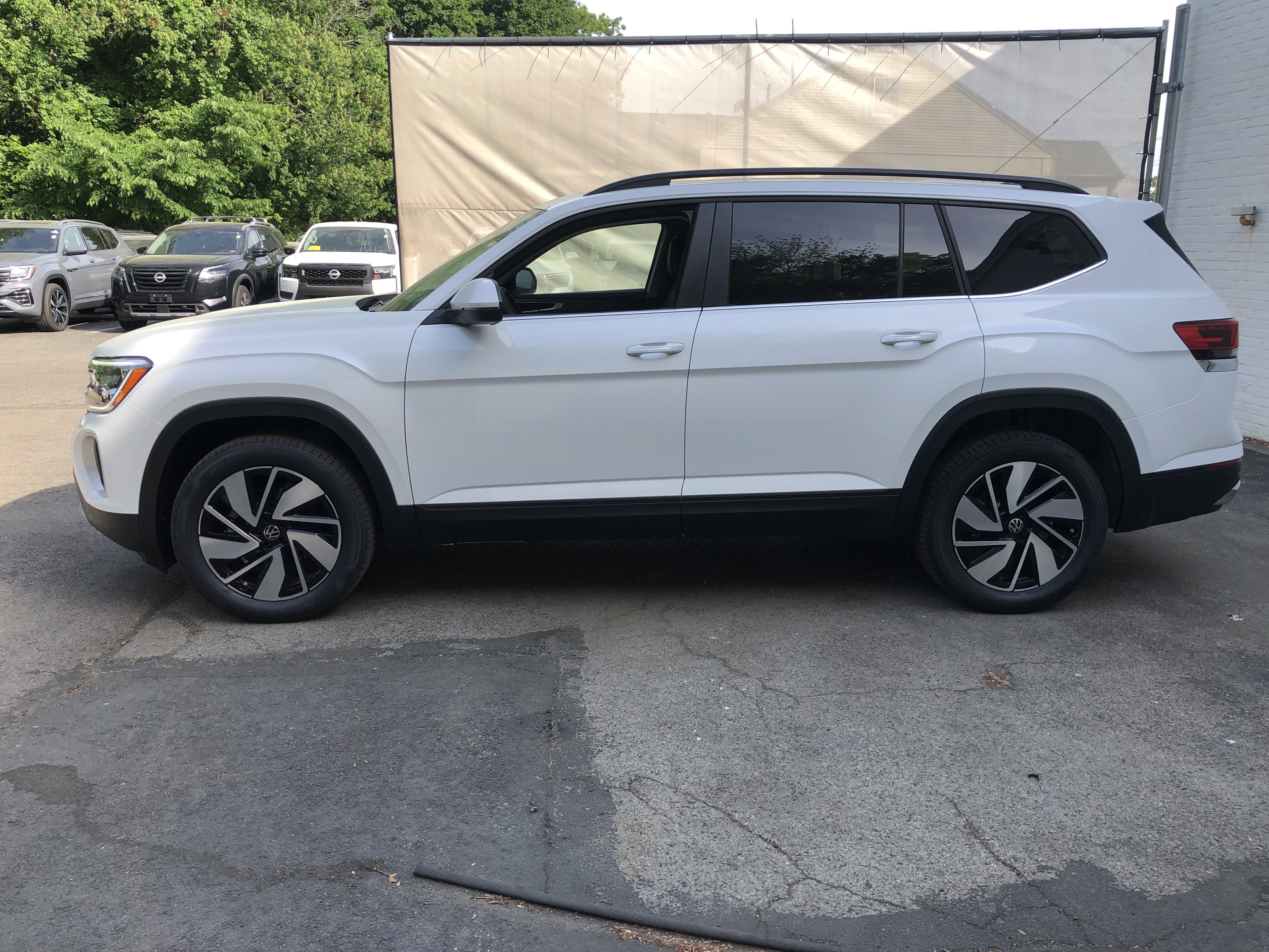 2026 Volkswagen Atlas 2.0T SE w/Technology
