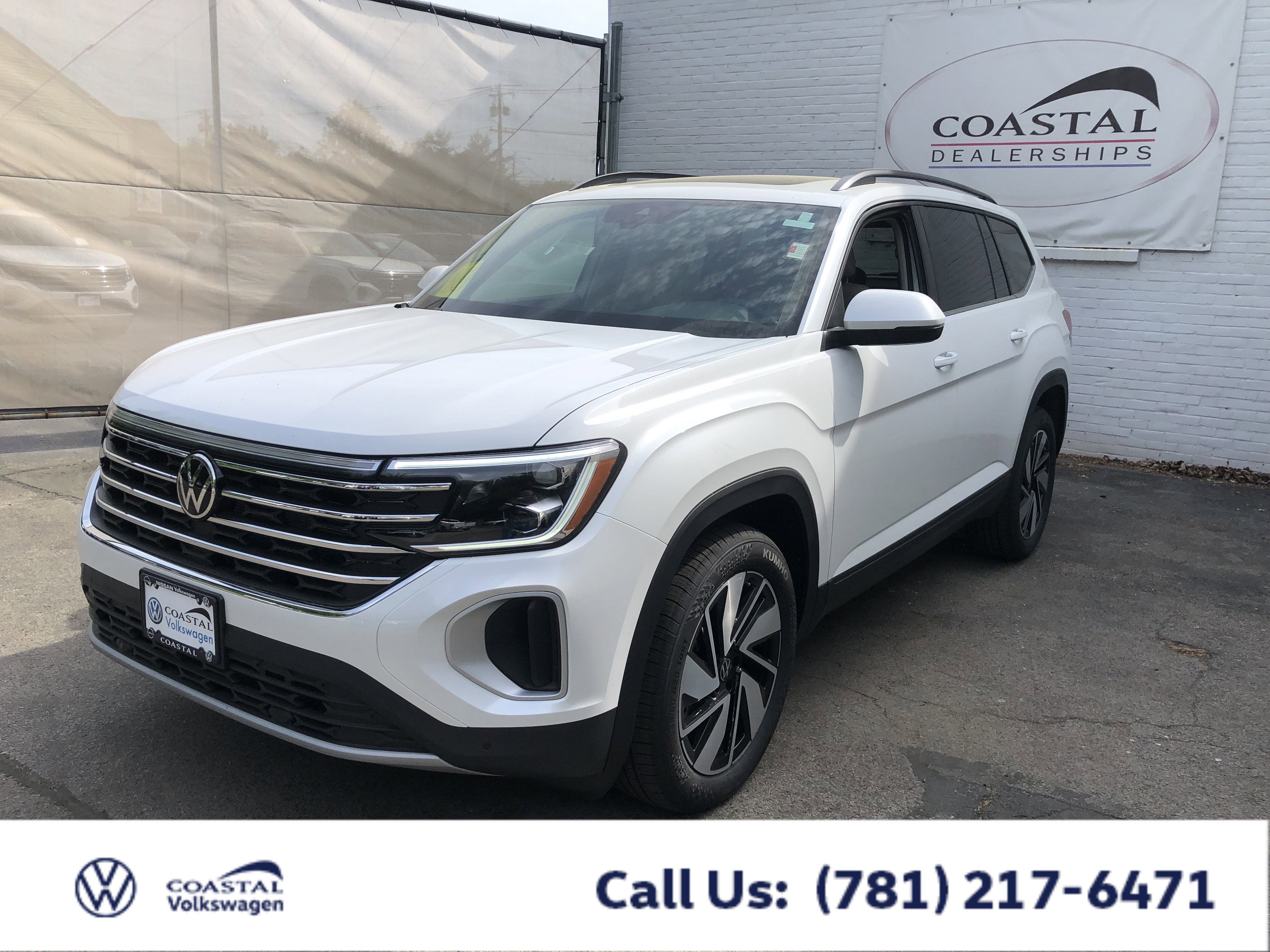 2026 Volkswagen Atlas 2.0T SE w/Technology w/panoramic sunroof