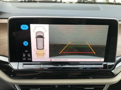 2026 Volkswagen Atlas 2.0T SE w/Technology w/panoramic sunroof