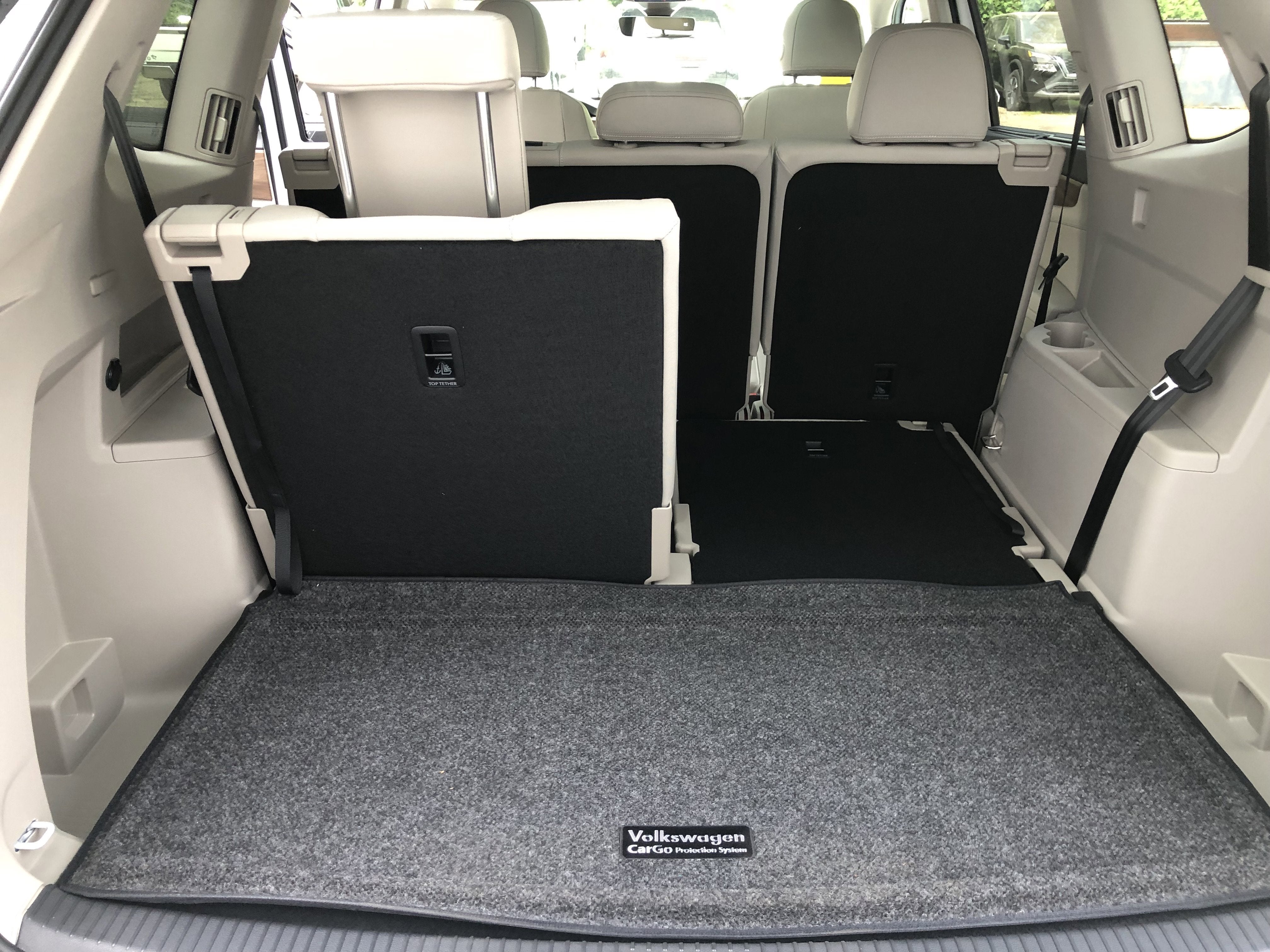 2026 Volkswagen Atlas 2.0T SE w/Technology w/panoramic sunroof