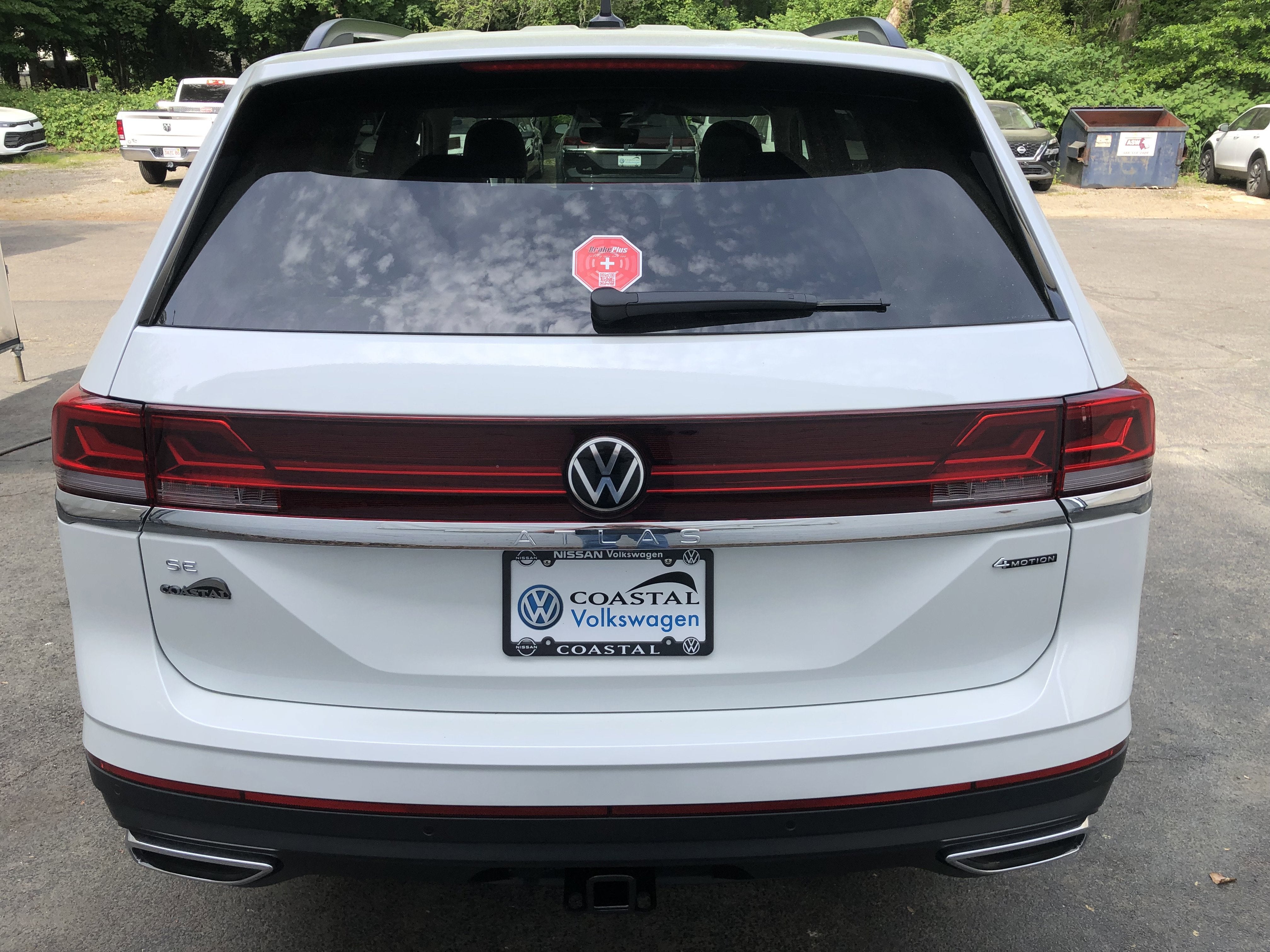 2026 Volkswagen Atlas 2.0T SE w/Technology w/panoramic sunroof