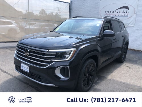 2026 Volkswagen Atlas 2.0T SE w/Technology w/captains chairs, panoramic sunroof and black wheel package