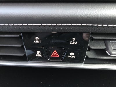 2026 Volkswagen Atlas 2.0T SE w/Technology w/panoramic sunroof and black wheel package