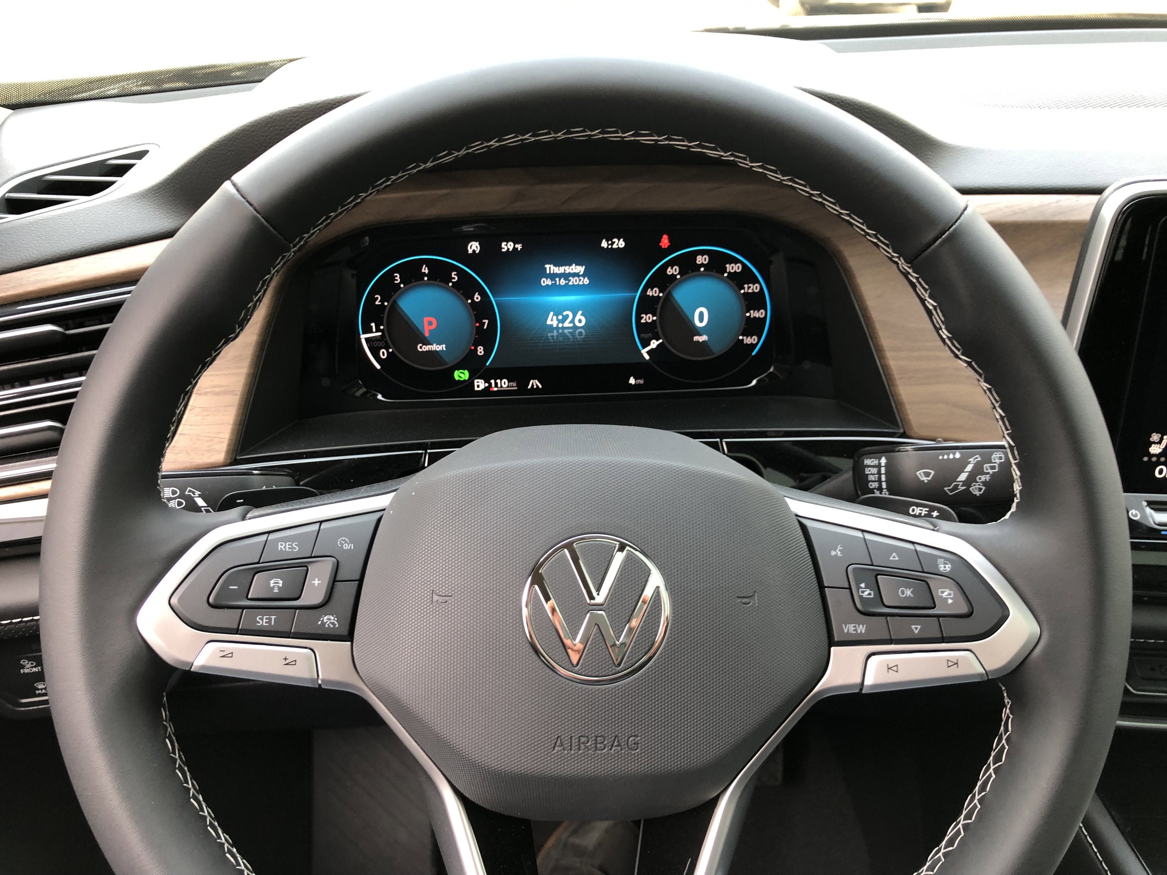 2026 Volkswagen Atlas 2.0T SE w/Technology w/captains chairs, panoramic sunroof and black wheel package
