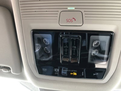 2026 Volkswagen Atlas 2.0T SE w/Technology w/panoramic sunroof