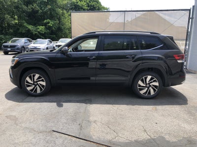 2026 Volkswagen Atlas 2.0T SE w/Technology w/panoramic sunroof