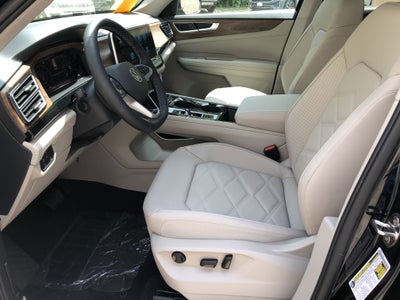2026 Volkswagen Atlas 2.0T SE w/Technology w/panoramic sunroof