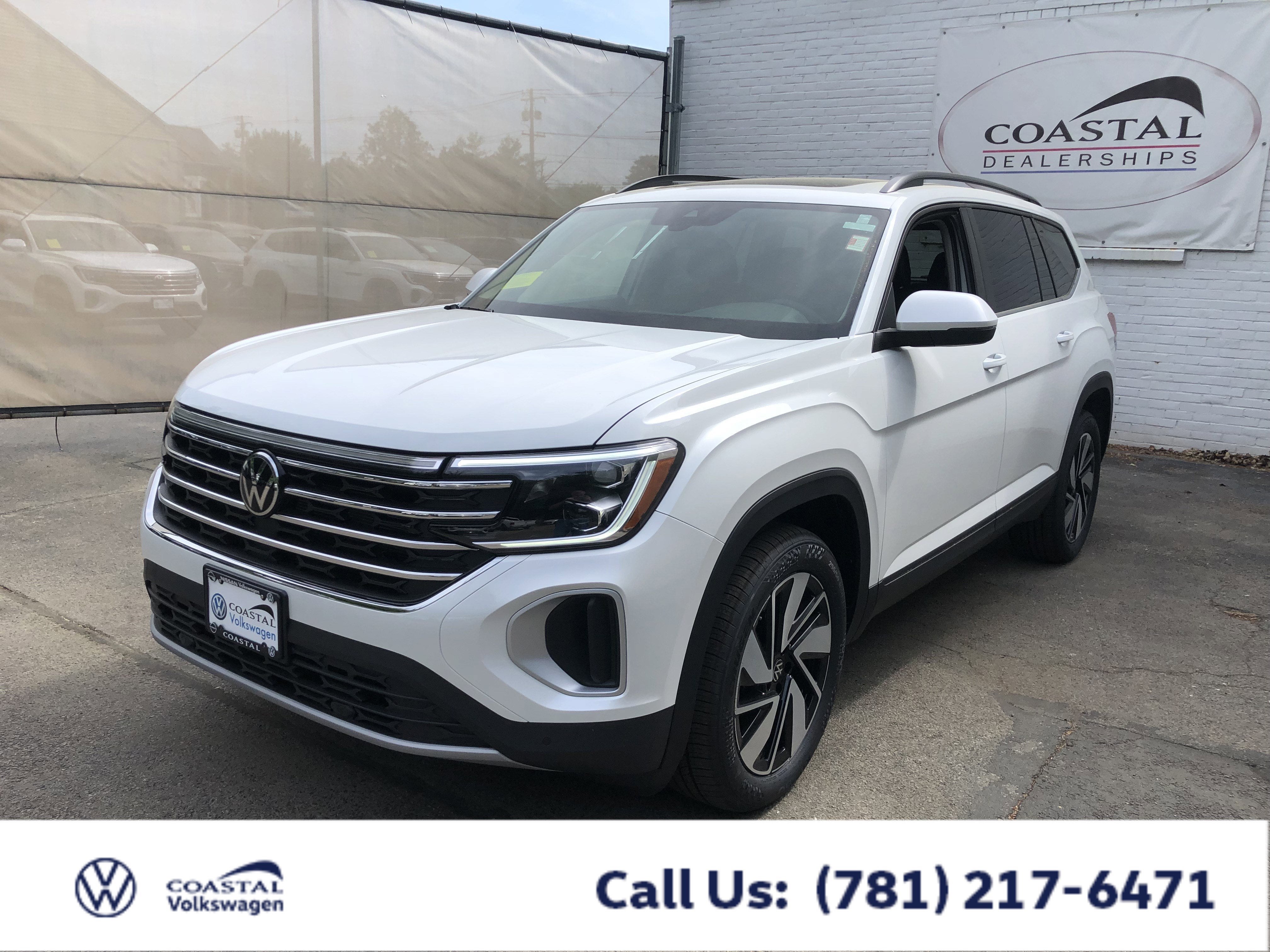 2026 Volkswagen Atlas 2.0T SE w/Technology w/panoramic sunroof