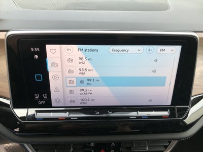 2026 Volkswagen Atlas 2.0T SE w/Technology w/panoramic sunroof