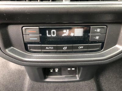 2026 Volkswagen Atlas 2.0T SE w/Technology w/panoramic sunroof