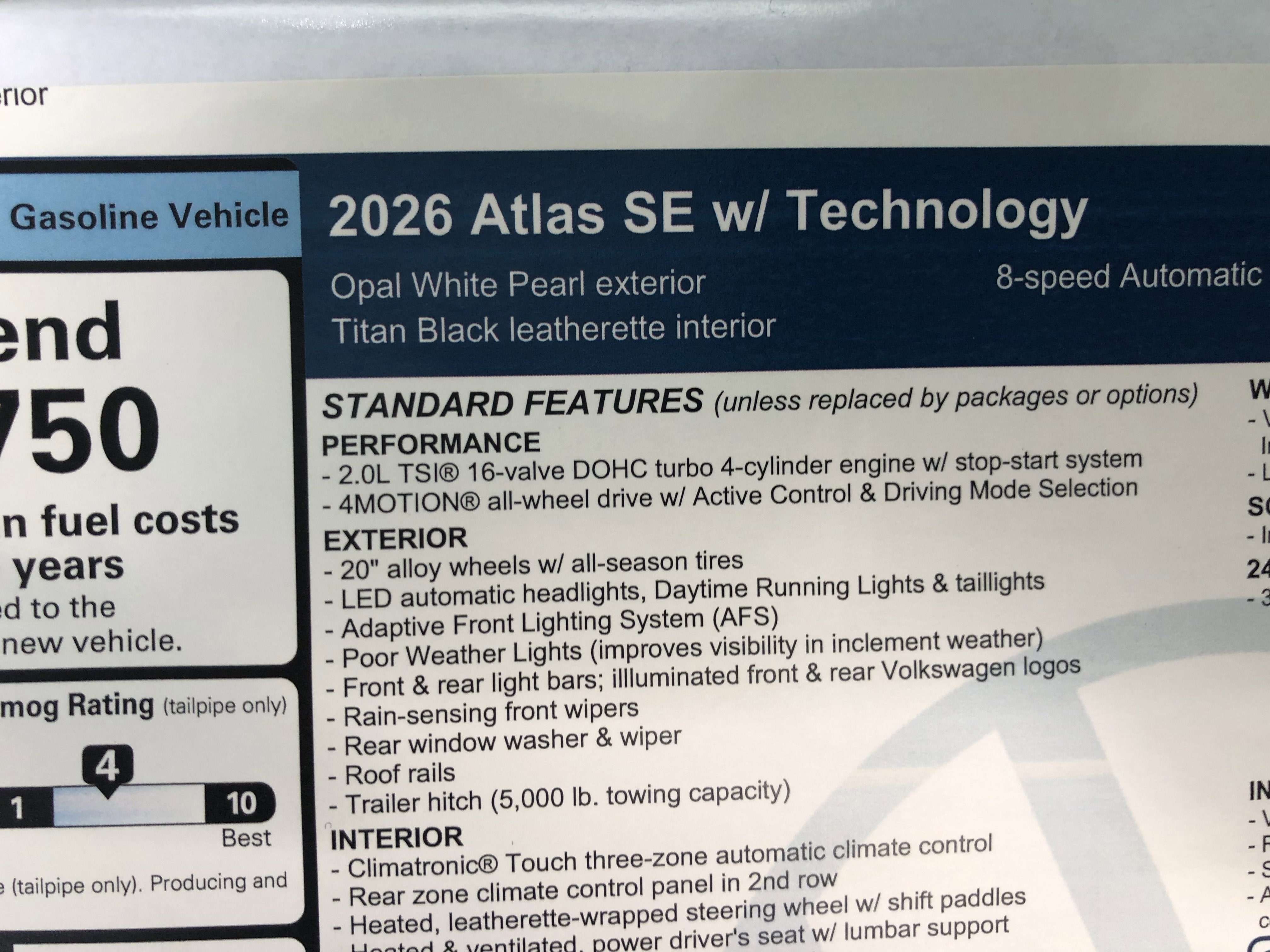 2026 Volkswagen Atlas 2.0T SE w/Technology w/panoramic sunroof