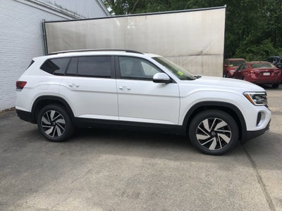 2026 Volkswagen Atlas 2.0T SE w/Technology w/panoramic sunroof