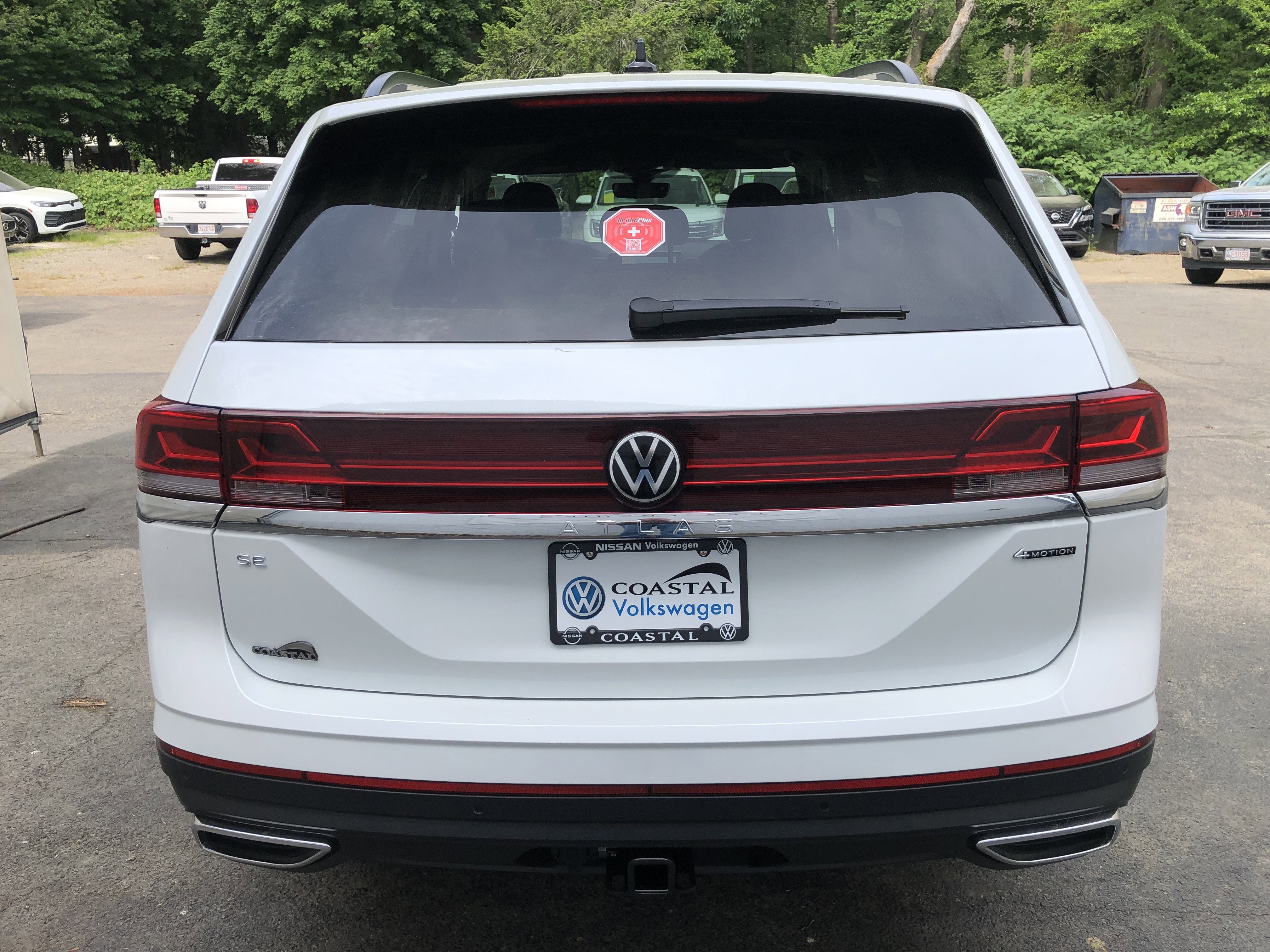 2026 Volkswagen Atlas 2.0T SE w/Technology w/panoramic sunroof