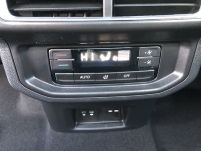 2026 Volkswagen Atlas 2.0T SE w/Technology w/captains chairs, panoramic sunroof and black wheel package