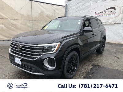 2026 Volkswagen Atlas 2.0T SE w/Technology w/panoramic sunroof and black wheel package