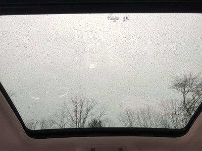 2026 Volkswagen Atlas 2.0T SE w/Technology w/panoramic sunroof and black wheel package