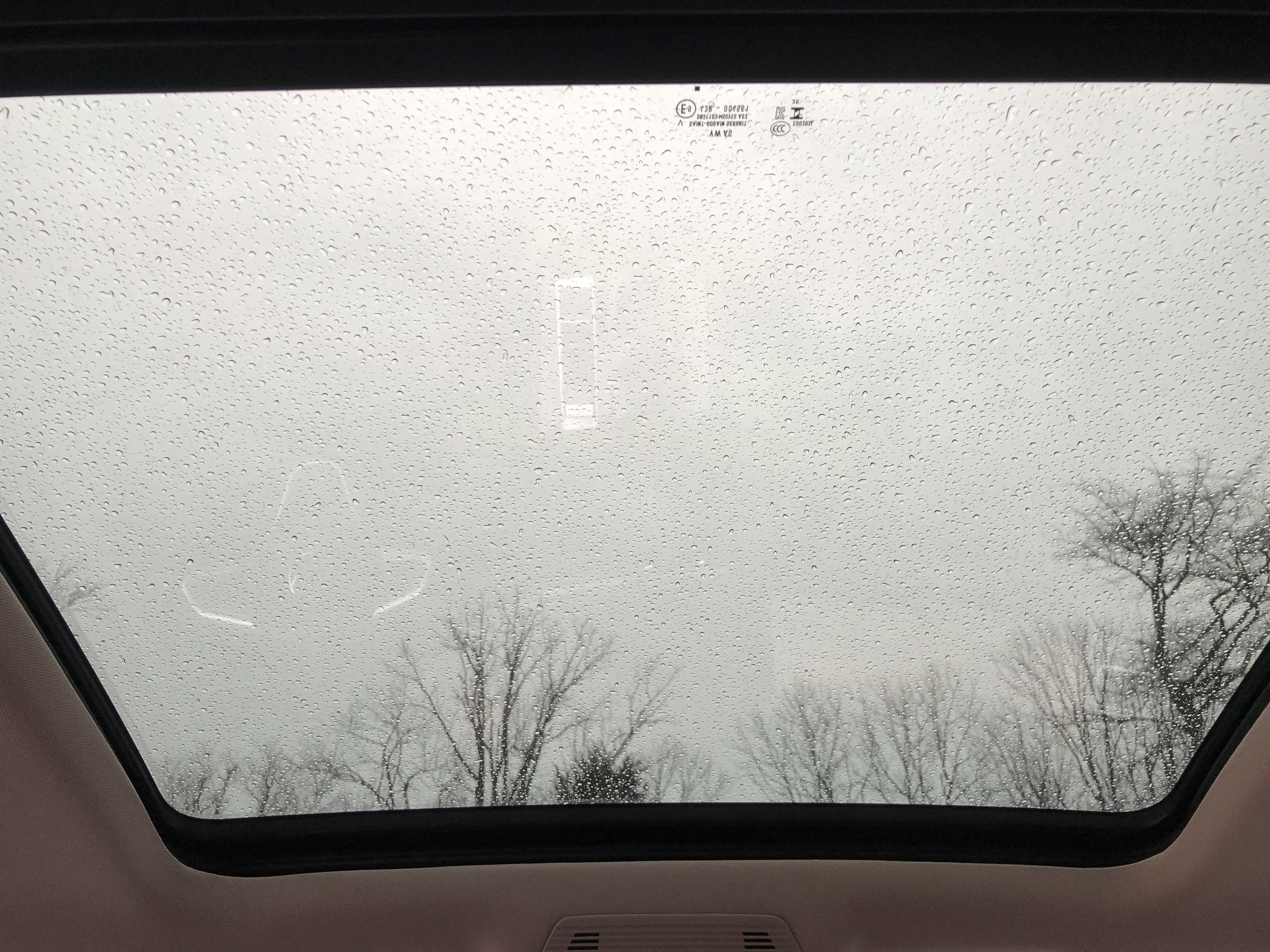 2026 Volkswagen Atlas 2.0T SE w/Technology w/panoramic sunroof and black wheel package