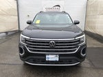 2026 Volkswagen Atlas 2.0T SE w/Technology w/panoramic sunroof and black wheel package