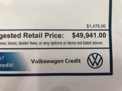 2026 Volkswagen Atlas 2.0T SE w/Technology w/panoramic sunroof and black wheel package