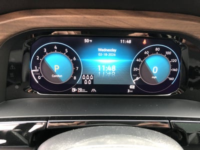 2026 Volkswagen Atlas 2.0T SE w/Technology w/panoramic sunroof and black wheel package