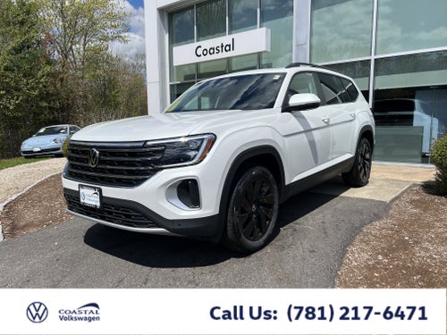 2026 Volkswagen Atlas 2.0T SE w/Technology w/panoramic sunroof and black wheel package