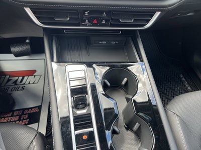 2026 Volkswagen Atlas 2.0T SE w/Technology w/panoramic sunroof and black wheel package