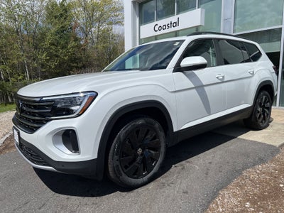 2026 Volkswagen Atlas 2.0T SE w/Technology w/panoramic sunroof and black wheel package