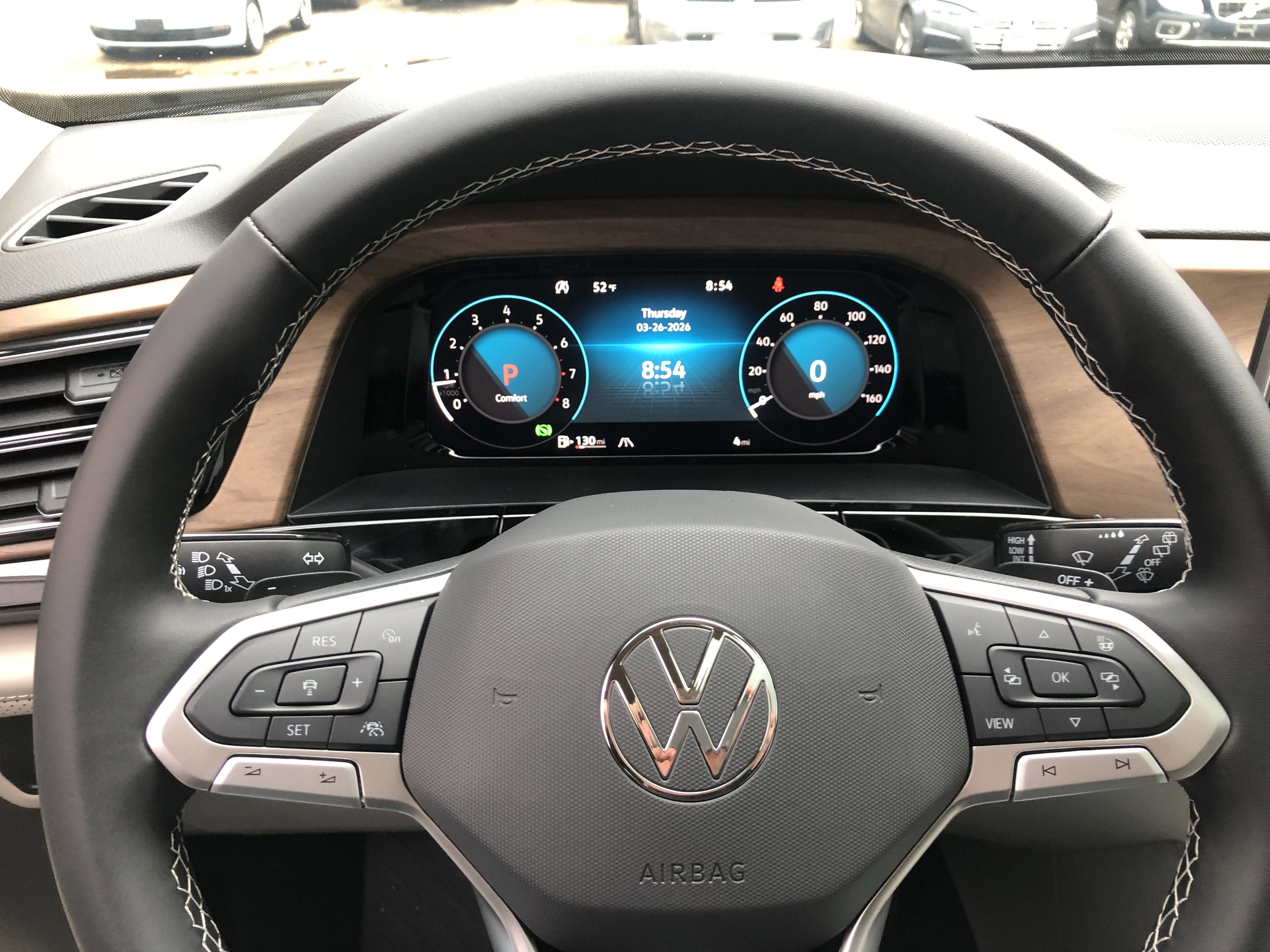 2026 Volkswagen Atlas 2.0T SE w/Technology w/panoramic sunroof and black wheel package