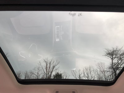 2026 Volkswagen Atlas 2.0T SE w/Technology w/panoramic sunroof and black wheel package